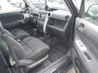 2005 Scion xB z VIN JTLKT324954021760, wystawiony jako IAAI lot #42125087 z przebiegiem 414 129 mil mil oraz . Historia ofert i sprzedaży dostępna na DreamBid. Obrazek 5.