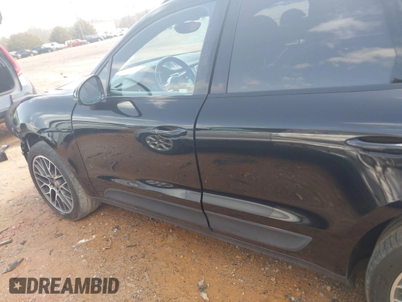 2017 Porsche Macan S with VIN WP1AB2A5XHLB16898, listed as a IAAI auction lot 41729651 with 91,327 mi miles and . Bid and sale history available at DreamBid. Image 15.