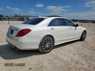 2015 Mercedes-Benz S 550 with VIN WDDUG8FB0FA164779, listed as a Copart auction lot 59945815 with 127,451 mi miles and Salvage title. Bid and sale history available at DreamBid. Image 3.