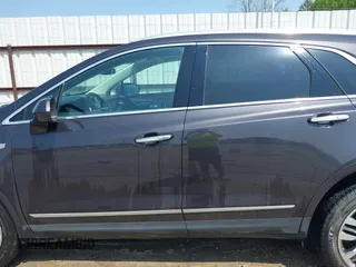 2017 Cadillac XT5 Premium Luxury AWD with VIN 1GYKNERS5HZ162882, listed as a IAAI auction lot 41919780 with 96,051 mi miles. Bid and sale history available at carsss.com. Image 14.