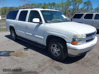 2003 Chevrolet Suburban LS with VIN 3GNEC16Z13G111561, listed as a IAAI auction lot 41768017 with 1 mi miles. Bid and sale history available at carsss.com. Image 1.
