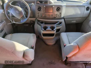 2010 Ford Econoline Passenger XL z VIN 1FBSS3BL9ADA47358, wystawiony jako Copart lot #79121904 z przebiegiem 244 326 mil mil oraz Czysty tytuł • Clean title. Historia ofert i sprzedaży dostępna na DreamBid. Obrazek 8.
