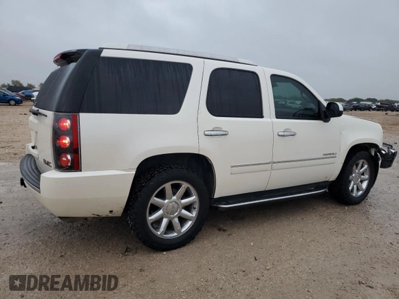 2013 GMC Yukon Denali with VIN 1GKS1EEF6DR326097, listed as a Copart auction lot 84966724 with 140,115 mi miles and Salvage Title. Bid and sale history available at carsss.com. Image 3.