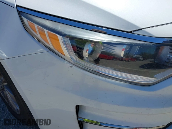2016 Kia Optima LX z VIN 5XXGT4L3XGG080662, wystawiony jako IAAI lot #42048361 z przebiegiem 99 564 mil mil oraz . Historia ofert i sprzedaży dostępna na DreamBid. Obrazek 18.