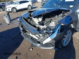 2022 BMW X2 xDrive28i z VIN WBXYJ1C05N5U40472, wystawiony jako IAAI lot #41433452 z przebiegiem 67 801 mil mil oraz . Historia ofert i sprzedaży dostępna na DreamBid. Obrazek 5.