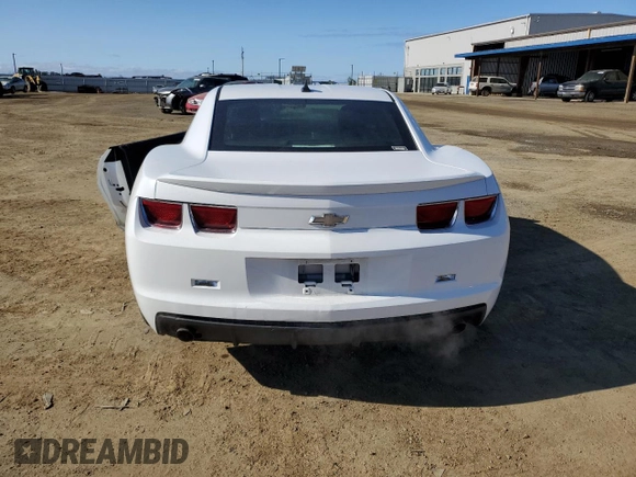 2013 Chevrolet Camaro LS z VIN 2G1FA1E39D9137510, wystawiony jako Copart lot #56770245 z przebiegiem 139 309 mil mil oraz Szkoda całkowita • Salvage title. Historia ofert i sprzedaży dostępna na DreamBid. Obrazek 6.