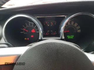 2008 Ford Mustang GT Deluxe with VIN 1ZVHT85H185131800, listed as a Copart auction lot 86317064 with 107,714 mi miles and Salvage Title. Bid and sale history available at DreamBid. Image 9.