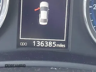 2019 Toyota Corolla L z VIN 5YFBURHE3KP906802, wystawiony jako IAAI lot #42424303 z przebiegiem 136 385 mil mil oraz . Historia ofert i sprzedaży dostępna na DreamBid. Obrazek 15.