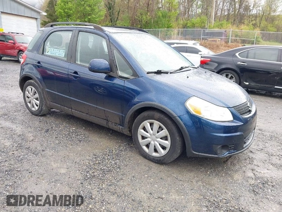 2011 Suzuki SX4 Crossover with VIN JS2YB5A31B6304110, listed as a IAAI auction lot 42023959 with 127,730 mi miles. Bid and sale history available at carsss.com. Image 1.