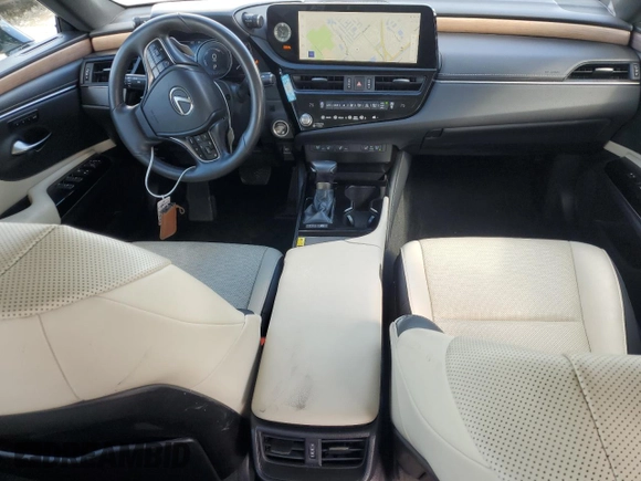 2023 Lexus ES with VIN 58ADA1C1XPU028551, listed as a Copart auction lot 47043315 with 25,088 mi miles and Salvage Title. Bid and sale history available at carsss.com. Image 8.