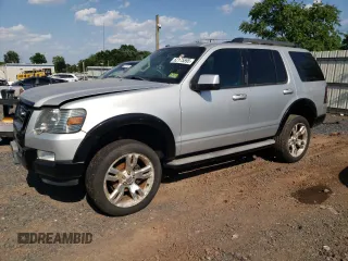 2010 Ford Explorer z VIN 1FMEU8DEXAUA85482, wystawiony jako Copart lot #62175595 z przebiegiem 155 833 mil mil oraz Czysty tytuł • Clean title. Historia ofert i sprzedaży dostępna na DreamBid. Obrazek 1.