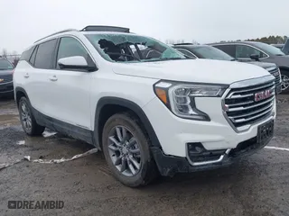 2024 GMC Terrain SLT with VIN 3GKALVEG7RL215832, listed as a IAAI auction lot 41671917 with 5,000 mi miles. Bid and sale history available at carsss.com. Image 1.