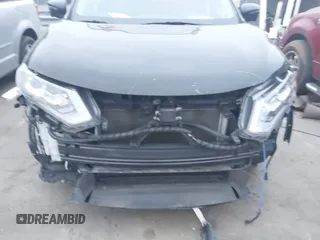 2018 Nissan Rogue SV with VIN 5N1AT2MT2JC809572, listed as a IAAI auction lot 41795161 with 93,587 mi miles and . Bid and sale history available at carsss.com. Image 6.