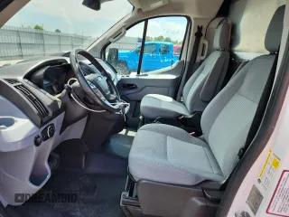 2019 Ford Transit with VIN 1FTYE1YM3KKB48149, listed as a Copart auction lot 60661245 with 133,139 mi miles and Salvage title. Bid and sale history available at DreamBid. Image 7.