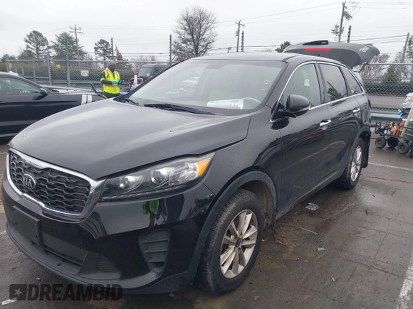 2019 Kia Sorento LX with VIN 5XYPG4A36KG575579, listed as a IAAI auction lot 41432346 with 97,562 mi miles. Bid and sale history available at carsss.com. Image 17.