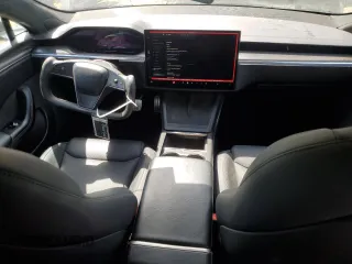 2021 Tesla Model S Plaid with VIN 5YJSA1E62MF455304, listed as a Copart auction lot 51279555 with 17,951 mi miles and Salvage title. Bid and sale history available at DreamBid. Image 8.