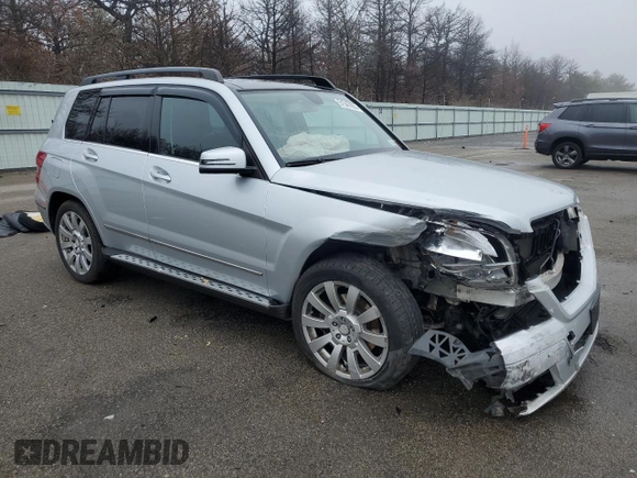 2011 Mercedes-Benz GLK 350 z VIN WDCGG8HB8BF554749, wystawiony jako Copart lot #51547655 z przebiegiem 119 222 mil mil oraz Szkoda całkowita • Salvage title. Historia ofert i sprzedaży dostępna na DreamBid. Obrazek 4.