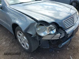 2006 Mercedes-Benz C 230 Sport с VIN WDBRF56H16F737289, выставлен на аукционе IAAI как лот 42042829 с пробегом 147 722 миль миль и . История ставок и продаж доступна на DreamBid. Изображение 6.