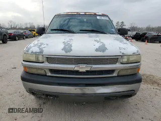 2002 Chevrolet Suburban LT with VIN 1GNEC16ZX2J327776, listed as a Copart auction lot 44775145 with 305,030 mi miles and Salvage Title. Bid and sale history available at carsss.com. Image 5.