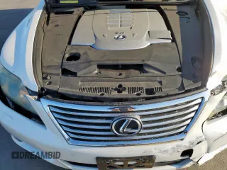 2011 Lexus LS 460 z VIN JTHBL5EF1B5102521, wystawiony jako Copart lot #51530065 z przebiegiem Nie podano mil oraz Szkody całkowita. Historia ofert i sprzedaży dostępna na DreamBid. Obrazek 11.