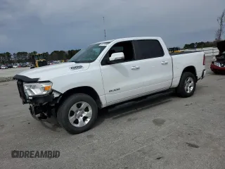 2019 Ram 1500 Big Horn z VIN 1C6RREFT8KN625237, wystawiony jako Copart lot #45757095 z przebiegiem 84 094 mil mil oraz Szkoda całkowita • Salvage title. Historia ofert i sprzedaży dostępna na DreamBid. Obrazek 1.