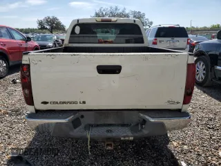 2005 Chevrolet Colorado 1SB LS Z85 with VIN 1GCCS136558246354, listed as a Copart auction lot 48223585 with 171,234 mi miles and Salvage Title. Bid and sale history available at carsss.com. Image 6.