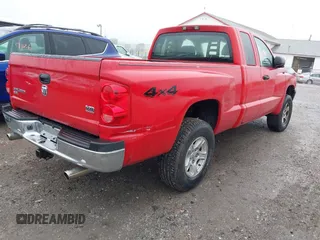 2005 Dodge Dakota SLT with VIN 1D7HW42N25S305244, listed as a IAAI auction lot 42517281 with 155,487 mi miles and . Bid and sale history available at DreamBid. Image 4.