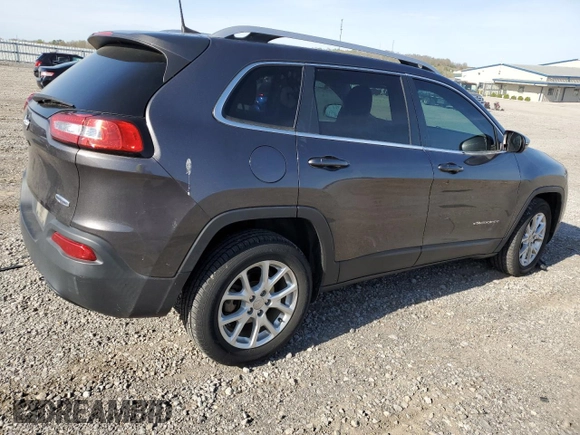2018 Jeep Cherokee Latitude Plus with VIN 1C4PJLLB1JD542986, listed as a Copart auction lot 52150685 with 43,997 mi miles and Salvage Title. Bid and sale history available at carsss.com. Image 3.