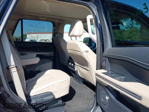 2024 Ford Expedition Limited with VIN 1FMJU2A80REA11245, listed as a IAAI auction lot 41988845 with 47,250 mi miles. Bid and sale history available at carsss.com. Image 8.