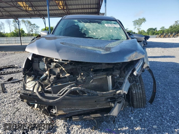 2017 Nissan Rogue S with VIN KNMAT2MV2HP508065, listed as a Copart auction lot 55185215 with 88,076 mi miles and Salvage title. Bid and sale history available at DreamBid. Image 5.