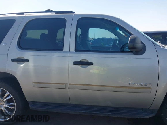 2007 Chevrolet Tahoe LS with VIN 1GNFC13C87R308432, listed as a IAAI auction lot 41740545 with 251,195 mi miles and . Bid and sale history available at DreamBid. Image 13.