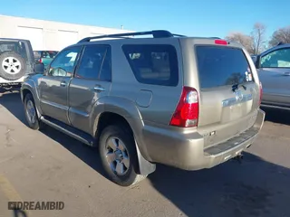 2006 Toyota 4Runner SR5 with VIN JTEBU14R268066938, listed as a IAAI auction lot 41876411 with 206,776 mi miles. Bid and sale history available at carsss.com. Image 3.