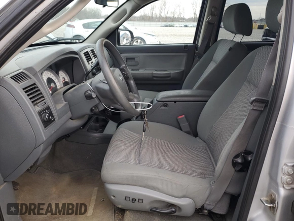 2007 Dodge Dakota SLT with VIN 1D7HW48P97S197684, listed as a Copart auction lot 86328944 with 122,969 mi miles and Salvage Title. Bid and sale history available at carsss.com. Image 7.