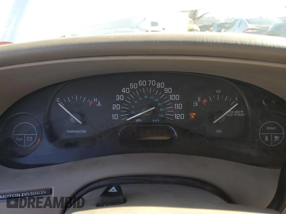 2000 Buick Century Custom with VIN 2G4WS52J6Y1193712, listed as a Copart auction lot 45550835 with 146,774 mi miles and Salvage Title. Bid and sale history available at DreamBid. Image 9.
