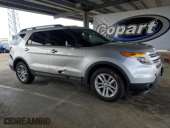 2012 Ford Explorer XLT z VIN 1FMHK7D85CGA41947, wystawiony jako Copart lot #55871925 z przebiegiem 119 152 mil mil oraz Szkoda całkowita • Salvage title. Historia ofert i sprzedaży dostępna na DreamBid. Obrazek 4.