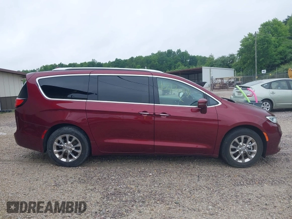 2021 Chrysler Pacifica Touring L с VIN 2C4RC1BG4MR578113, выставлен на аукционе IAAI как лот 42276291 с пробегом 4 216 миль миль и . История ставок и продаж доступна на DreamBid. Изображение 13.