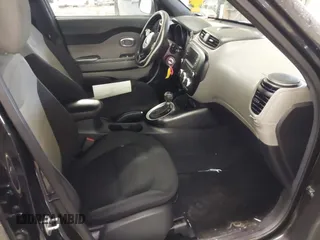 2018 Kia Soul with VIN KNDJN2A27J7893925, listed as a IAAI auction lot 41548667 with 73,592 mi miles. Bid and sale history available at carsss.com. Image 5.