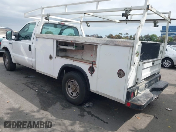 2007 Ford F-350 XL with VIN 1FDSF34517EA59162, listed as a IAAI auction lot 42078537 with 145,794 mi miles and . Bid and sale history available at DreamBid. Image 3.