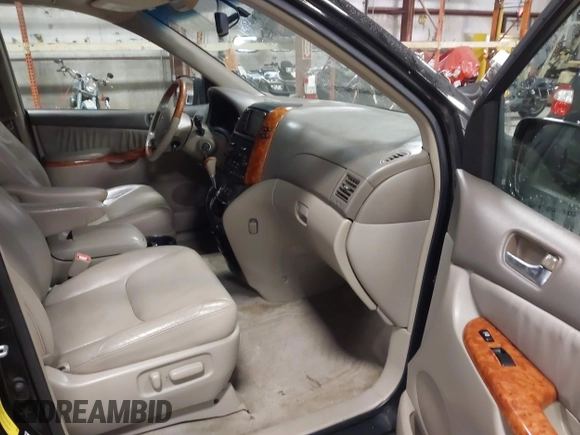 2009 Toyota Sienna XLE with VIN 5TDBK22CX9S026735, listed as a IAAI auction lot 41858014 with 187,761 mi miles and . Bid and sale history available at DreamBid. Image 5.