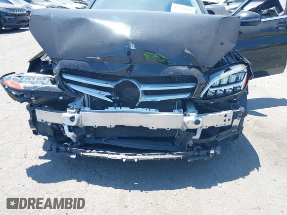 2019 Mercedes-Benz C 300 with VIN 55SWF8DB3KU287291, listed as a IAAI auction lot 42754245 with 59,329 mi miles and . Bid and sale history available at DreamBid. Image 6.