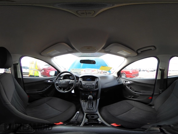 2018 Ford Focus SE z VIN 1FADP3F2XJL293337, wystawiony jako IAAI lot #42121294 z przebiegiem 71 241 mil mil oraz . Historia ofert i sprzedaży dostępna na DreamBid. Obrazek 18.