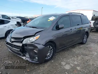 2020 Toyota Sienna XLE Auto Access Seat with VIN 5TDYZ3DCXLS074767, listed as a IAAI auction lot 41584795 with 73,568 mi miles. Bid and sale history available at carsss.com. Image 17.