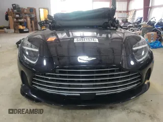 2024 Aston Martin DB12 z VIN SCFRMFGW5RGM12901, wystawiony jako Copart lot #64941574 z przebiegiem Nie podano mil oraz Nie do naprawy. Historia ofert i sprzedaży dostępna na DreamBid. Obrazek 5.