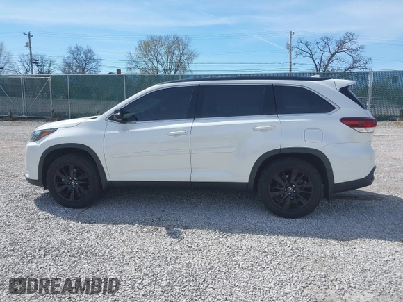 2019 Toyota Highlander SE with VIN 5TDJZRFH0KS620178, listed as a IAAI auction lot 41829974 with 73,701 mi miles. Bid and sale history available at carsss.com. Image 14.