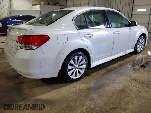 2012 Subaru Legacy Limited z VIN 4S3BMBJ64C3043139, wystawiony jako Copart lot #42909185 z przebiegiem 145 635 mil mil oraz Szkoda całkowita • Salvage title. Historia ofert i sprzedaży dostępna na DreamBid. Obrazek 3.