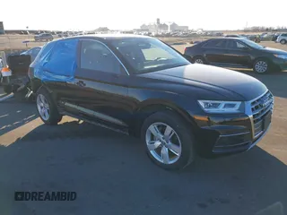 2019 Audi Q5 Premium Plus with VIN WA1BNAFY7K2107397, listed as a IAAI auction lot 41453991 with 60,883 mi miles. Bid and sale history available at carsss.com. Image 1.