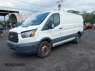 2018 Ford Transit z VIN 1FTYR1YM9JKB43850, wystawiony jako IAAI lot #42151963 z przebiegiem 72 286 mil mil oraz . Historia ofert i sprzedaży dostępna na DreamBid. Obrazek 17.