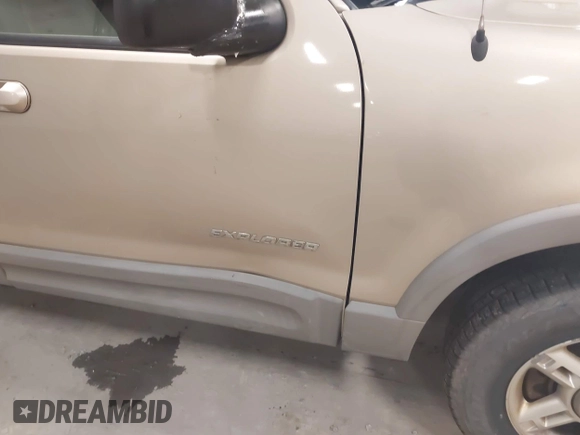 2002 Ford Explorer XLT z VIN 1FMZU73E22ZA75935, wystawiony jako IAAI lot #42183492 z przebiegiem Nie podano mil oraz . Historia ofert i sprzedaży dostępna na DreamBid. Obrazek 6.