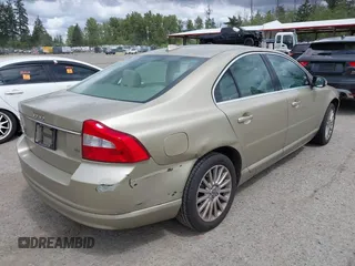 2007 Volvo S80 I6 z VIN YV1AS982871016440, wystawiony jako IAAI lot #42218817 z przebiegiem 96 462 mil mil oraz . Historia ofert i sprzedaży dostępna na DreamBid. Obrazek 4.