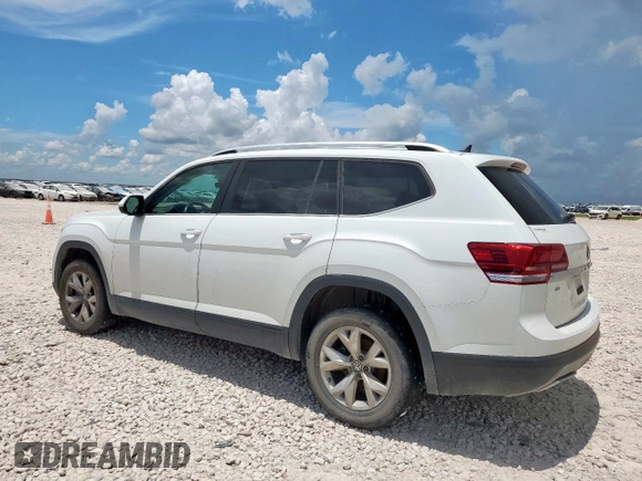 2018 Volkswagen Atlas SE with VIN 1V2LR2CA6JC536761, listed as a Copart auction lot 62390765 with 70,238 mi miles and Salvage title. Bid and sale history available at DreamBid. Image 2.